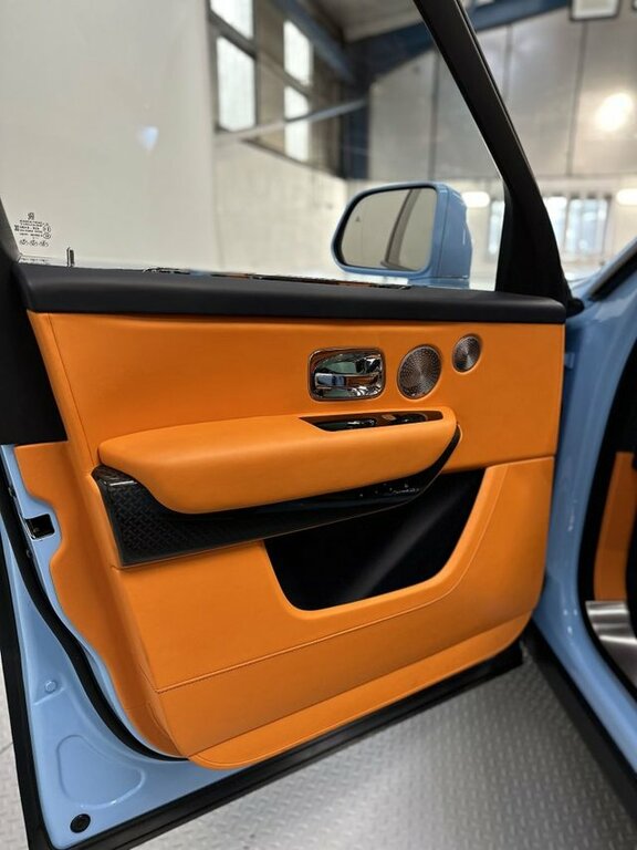 Rolls-Royce Cullinan V12 Silver #30