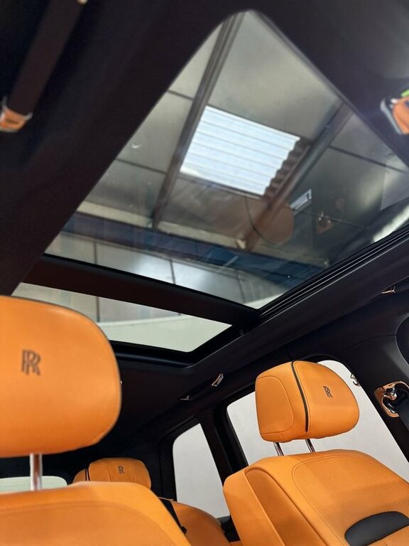 Rolls-Royce Cullinan V12 Silver #44