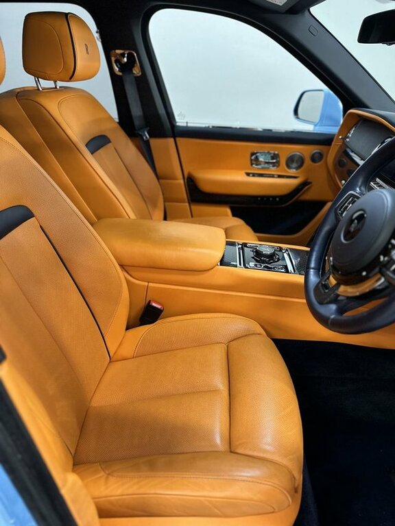 Rolls-Royce Cullinan V12 Silver #23