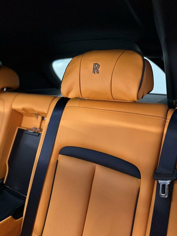 Rolls-Royce Cullinan V12 Silver #36