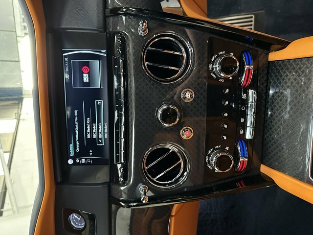 Rolls-Royce Cullinan V12 Silver #28