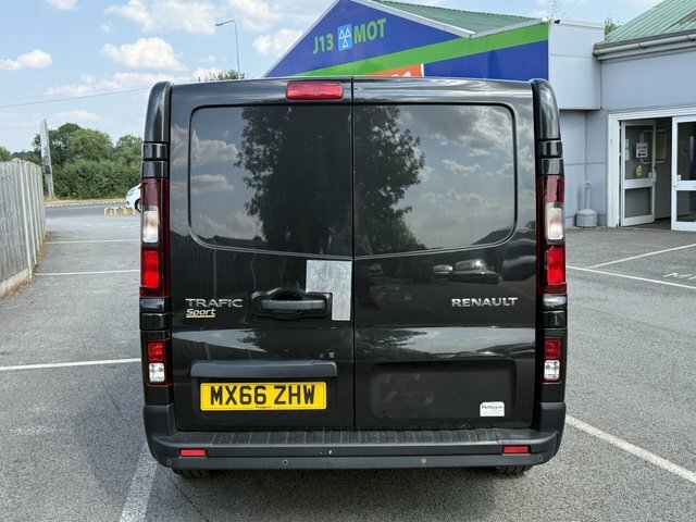 Renault Trafic 1.6 Dci 27 Sport Nav Panel Van S Black #4