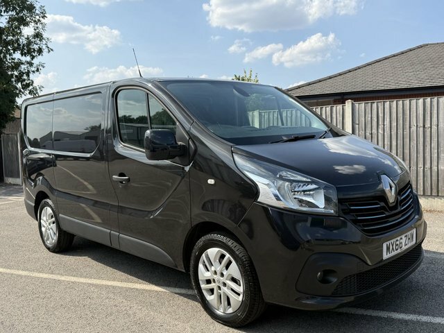 Renault Trafic 1.6 Dci 27 Sport Nav Panel Van S Black