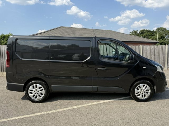 Renault Trafic 1.6 Dci 27 Sport Nav Panel Van S Black #2