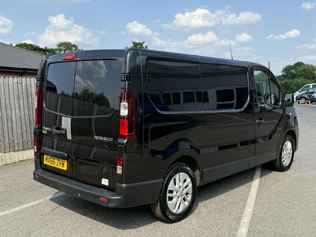 Renault Trafic 1.6 Dci 27 Sport Nav Panel Van S Black #3