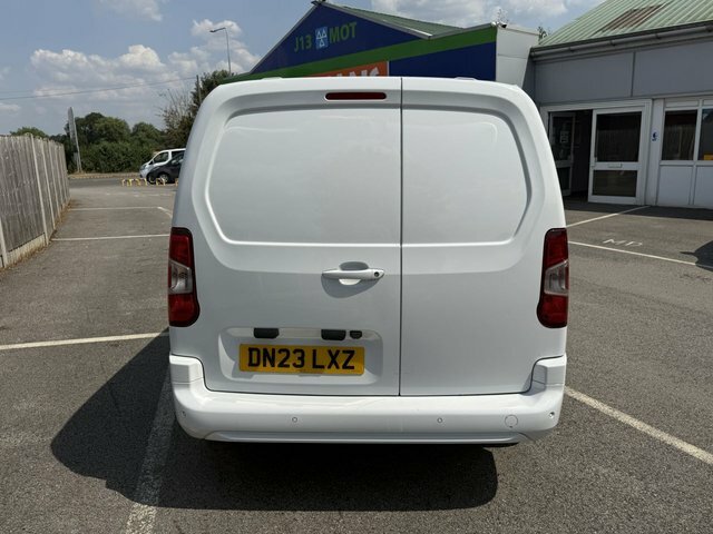 Vauxhall Combo 1.5 Turbo D 2300 Pro Panel Van 6Dr L White #4