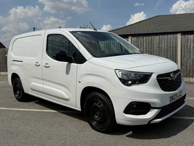 Vauxhall Combo 1.5 Turbo D 2300 Pro Panel Van 6Dr L White