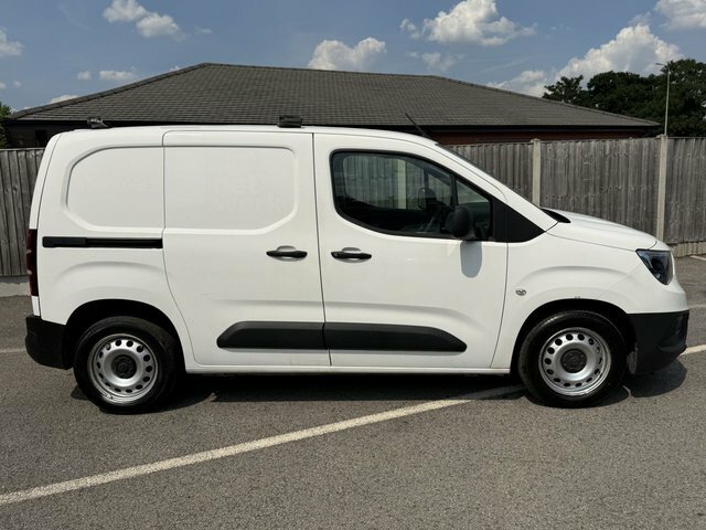 Vauxhall Combo 1.6 Turbo D 2300 Edition Panel Van Manu White #2