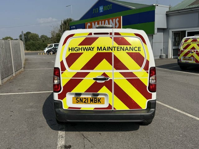 Citroen Berlingo 1.5 Bluehdi 650 Enterprise M Panel Van SN21MBK White #4