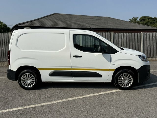 Citroen Berlingo 1.5 Bluehdi 650 Enterprise M Panel Van SN21MBK White #2