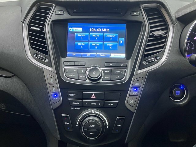 Hyundai Santa Fe 2.2 Crdi Style 5 Seats -Full Service History White #34
