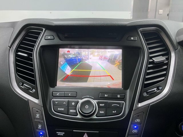 Hyundai Santa Fe 2.2 Crdi Style 5 Seats -Full Service History White #30