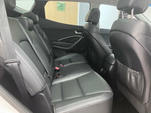 Hyundai Santa Fe 2.2 Crdi Style 5 Seats -Full Service History White #54