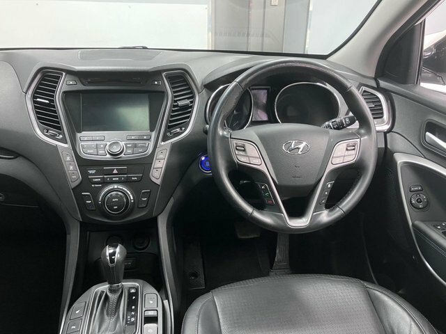 Hyundai Santa Fe 2.2 Crdi Style 5 Seats -Full Service History White #50