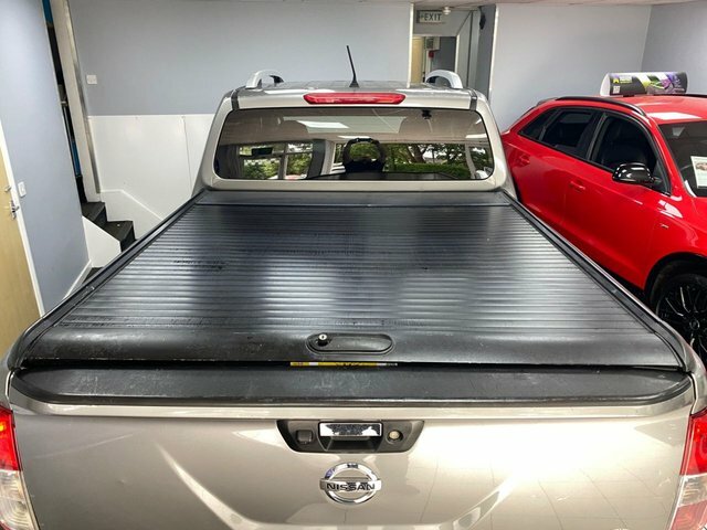 Nissan Navara 2.3 Dci Tekna 4X4 Silver #25