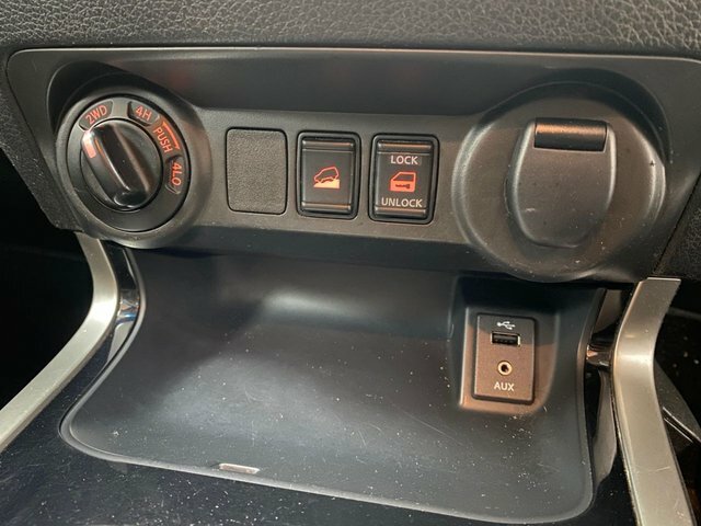 Nissan Navara 2.3 Dci Tekna 4X4 Silver #13