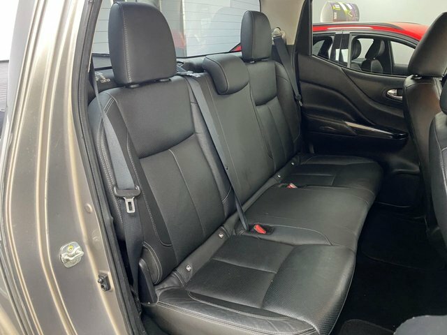Nissan Navara 2.3 Dci Tekna 4X4 Silver #7