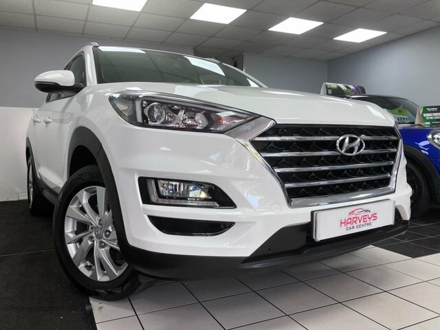 Hyundai Tucson 1.6 Gdi Blue Drive Se Nav Suv Eu White