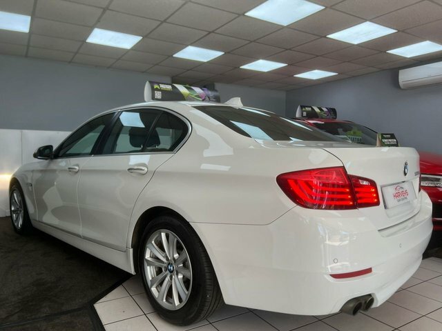BMW 5 Series 520D Efficientdynamics Black #7