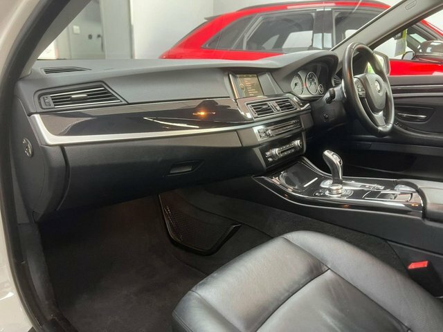BMW 5 Series 520D Efficientdynamics Black #12