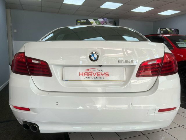 BMW 5 Series 520D Efficientdynamics Black #8