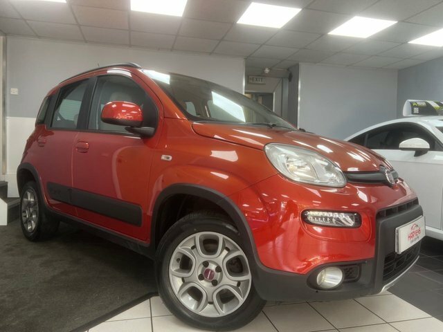 Fiat Panda 0.9 Twinair 4X4 Hatchback Euro 6 Red #2