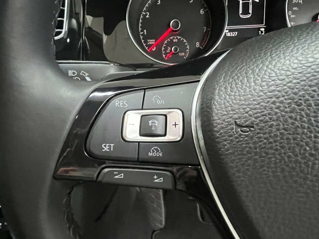 Volkswagen Golf Hatchback 1.6 Tdi Bluemotion Tech S 2013 Grey #31