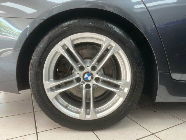 BMW 5 Series  Black #35