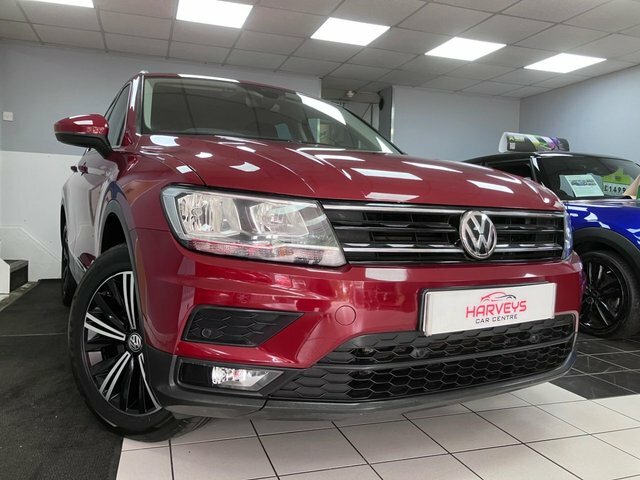 Volkswagen Tiguan 2.0 Tdi Se Navigation Suv Dsg 4Motion E DF17YRR Red #3