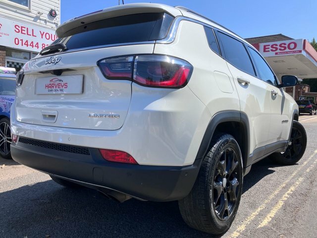 Jeep Compass 1.4T Multiairii Limited Suv Euro White #4