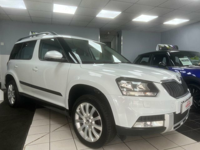 Skoda Yeti 2.0 Tdi Se Business Outdoor 4Wd White #3