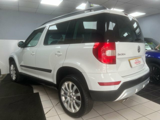 Skoda Yeti 1.2L Se L Green #7