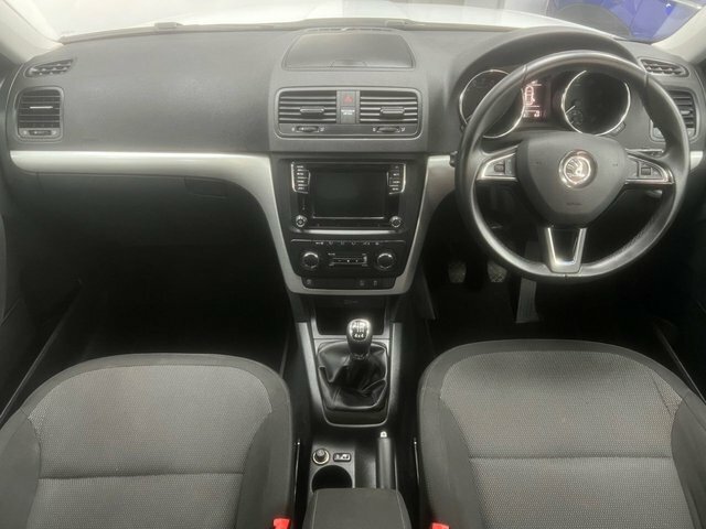 Skoda Yeti 1.2L Se L Green #10