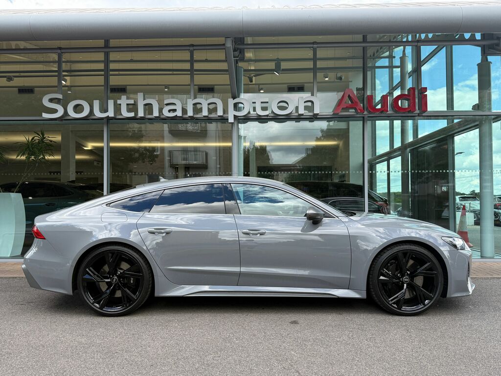 Audi RS7 Performance Black #2