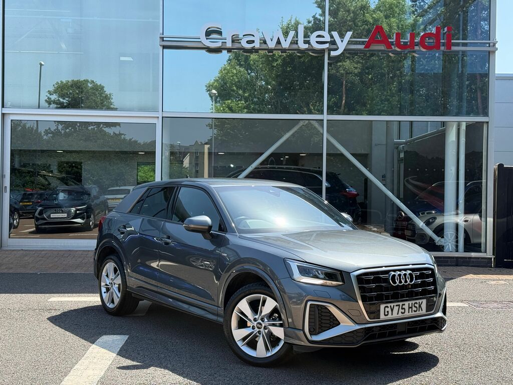 Audi Q2 S Line Black