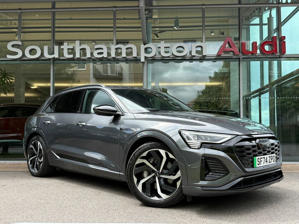Audi Q8 Black Edition Black
