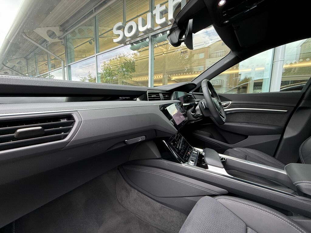 Audi Q8 Black Edition SF74ZPO Black #2