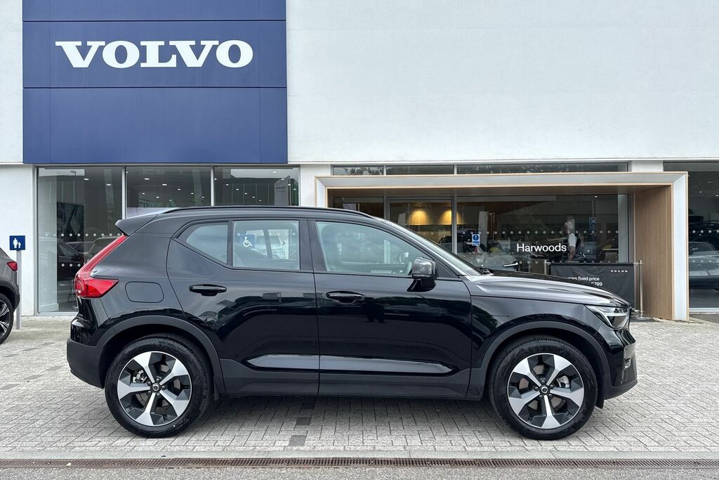 Volvo XC40 Plus HJ26ABO Black #2
