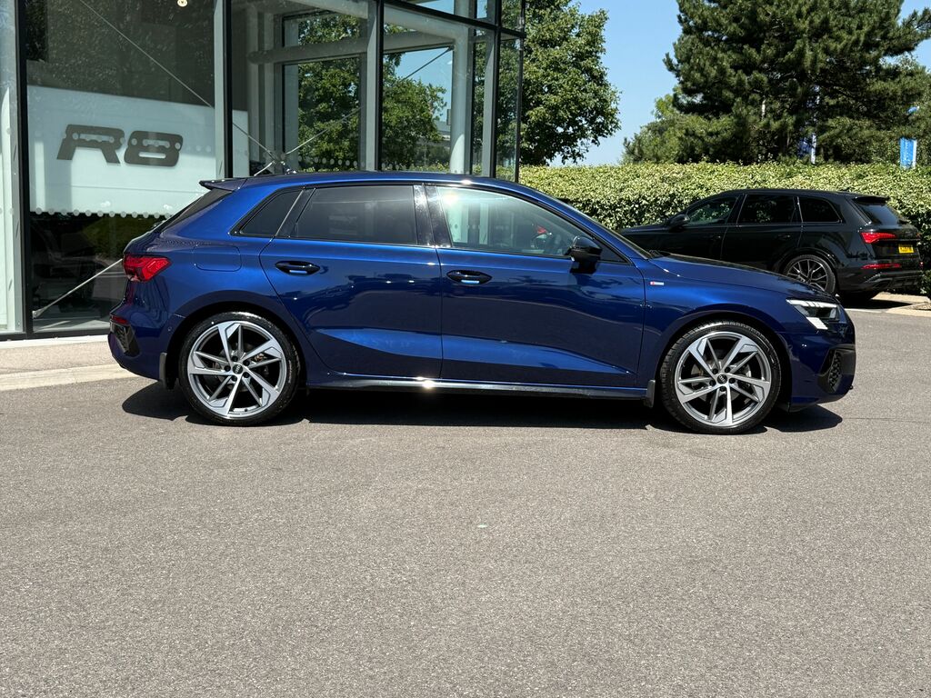 Audi A3 Edition 1 Blue
