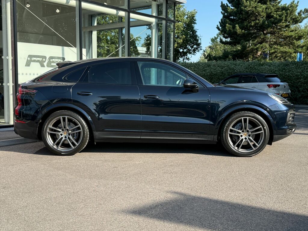 Porsche Cayenne Platinum Edition Blue