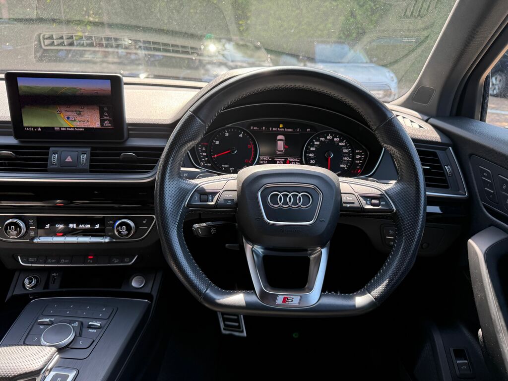 Audi Q5 Black Edition GP68VHD Black #6