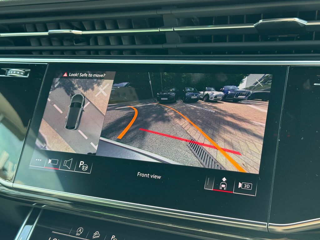 Audi Q8 Black Edition Black #4
