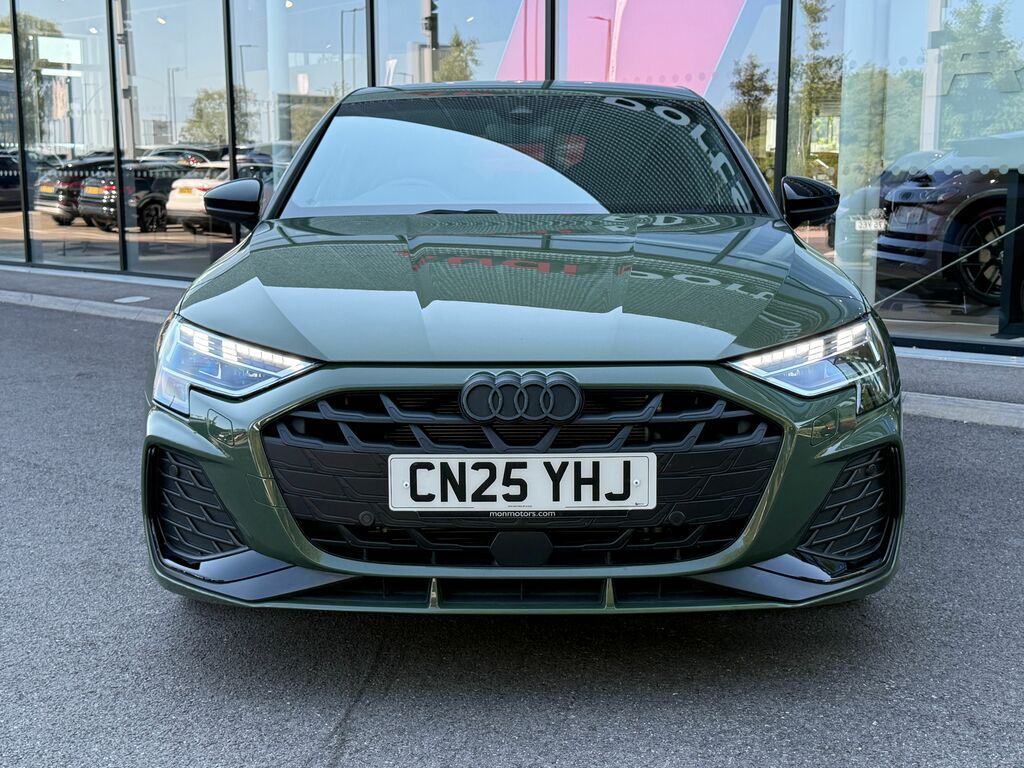 Audi A3 Black Edition CN25YHJ Green #4