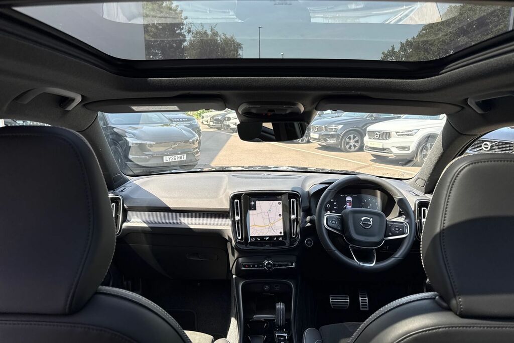 Volvo XC40 R Design LC71OPP Black #2