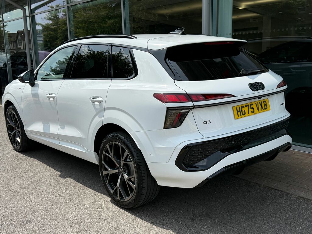Audi Q3 Edition 1 HG75VXB Black #3