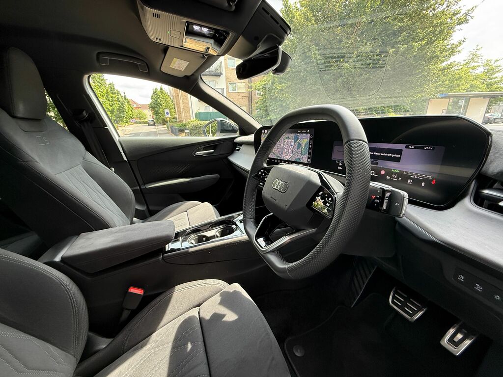 Audi Q3 Edition 1 HG75VXB Black #6