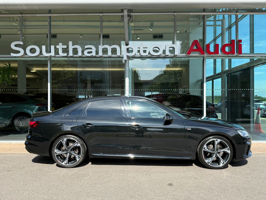 Audi A4 Black Edition KN74XYO Black