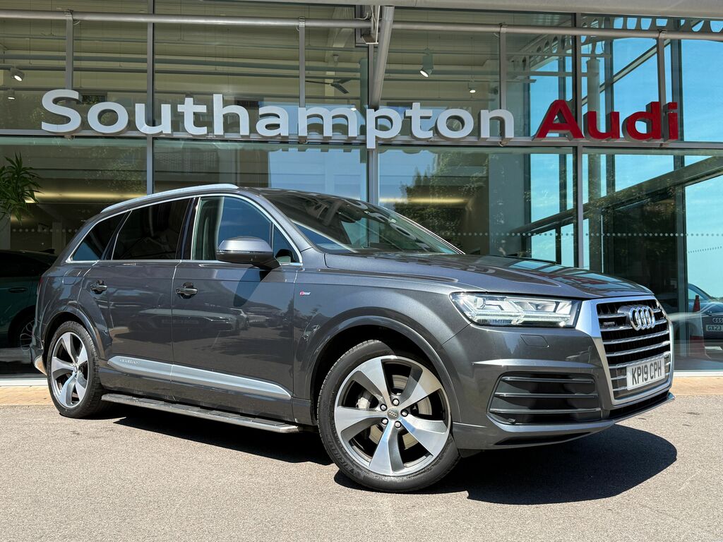 Audi Q7 S Line KP19CPH Black