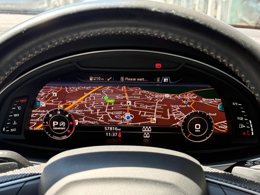 Audi Q7 S Line KP19CPH Black #5