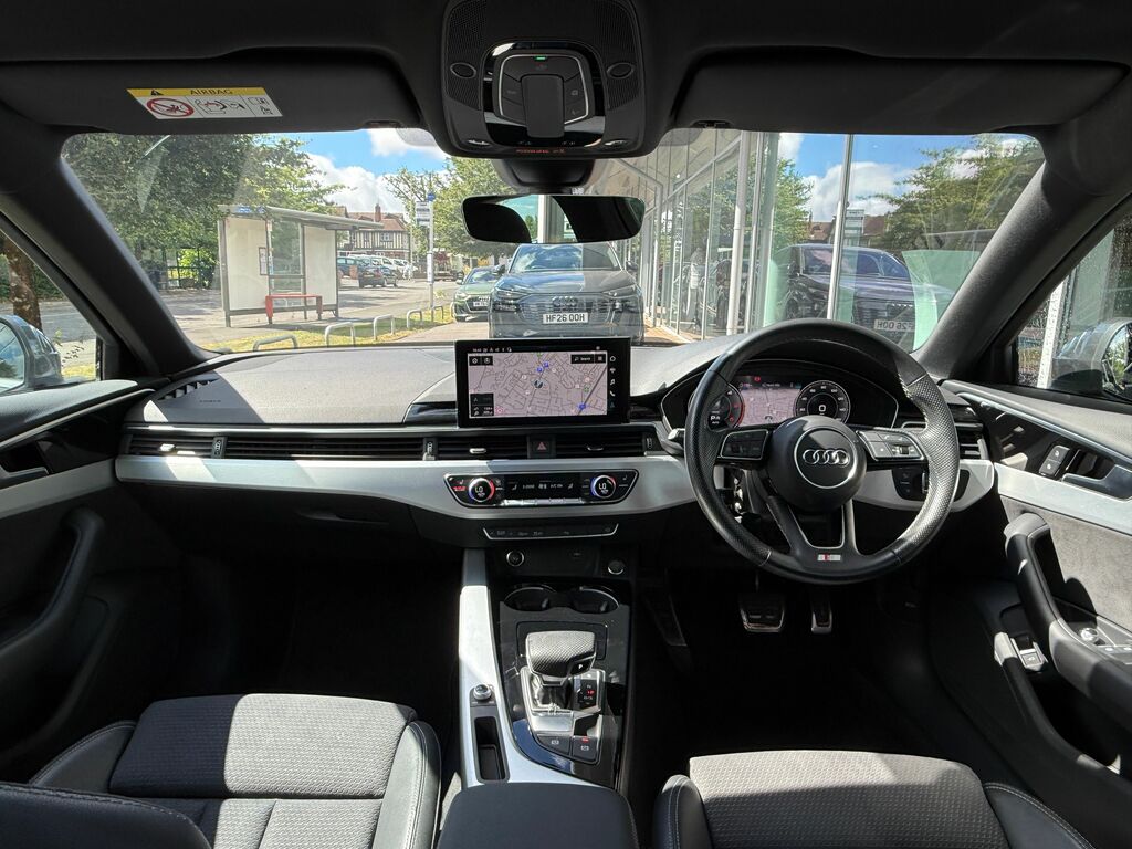 Audi A4 S Line GU71VKT Black #3